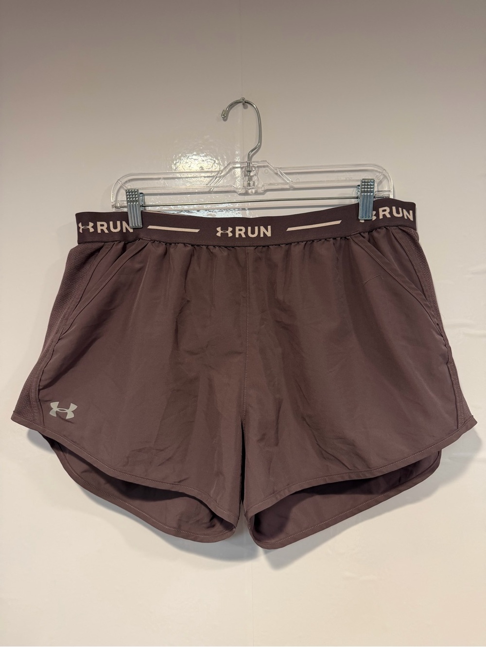 Under‎ Armour Women's Run Shorts — Mauve Brown